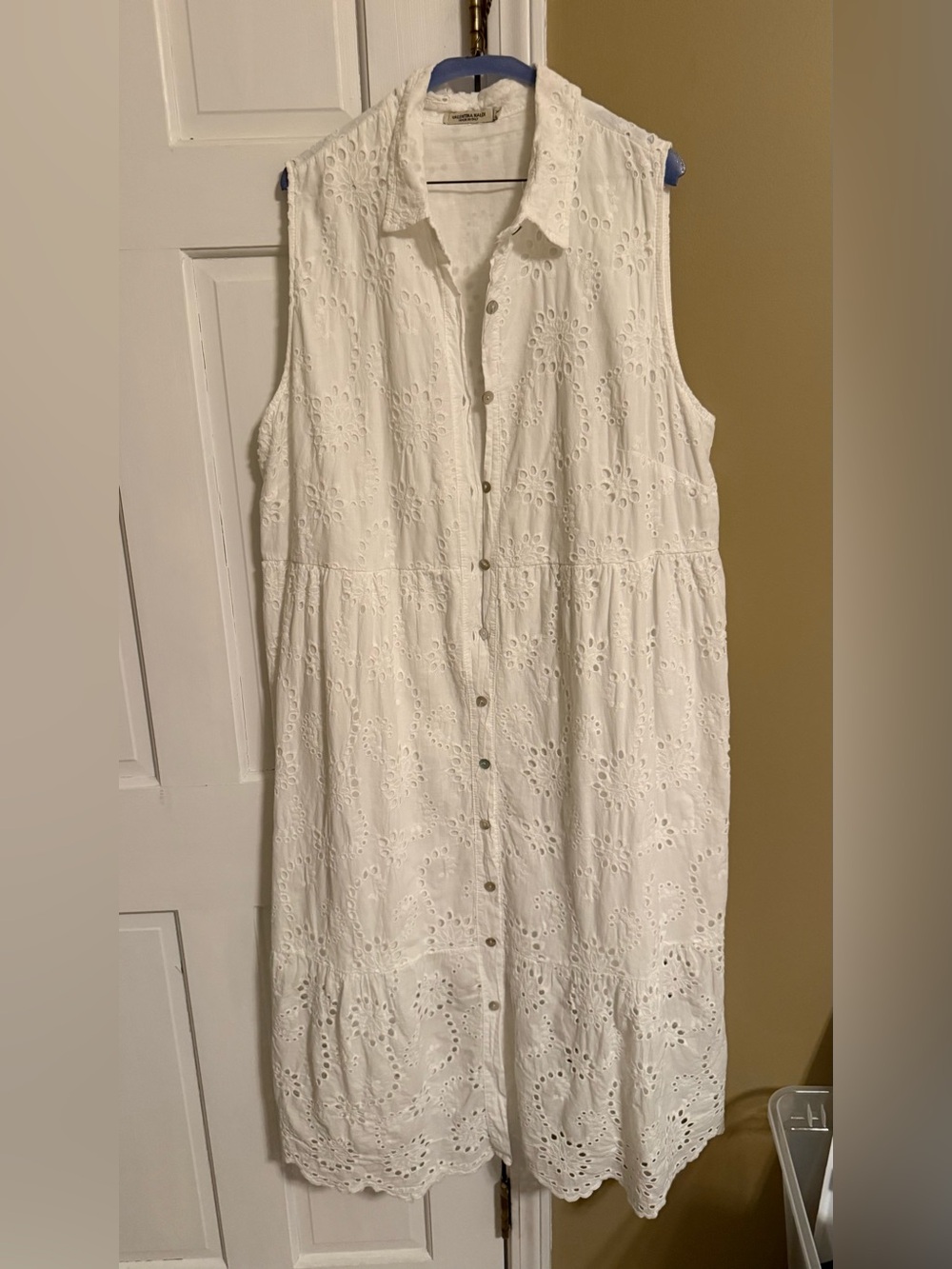 Valentina Naldi White eyelet dress size 1X- Made in Italy